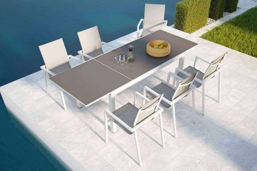 toledo-stol-ogrodowy-rozkladany-z-aluminium-bialy-krzesla-do-ogrodu-zumm-luksusowe-meble-ogrodowe.jpg