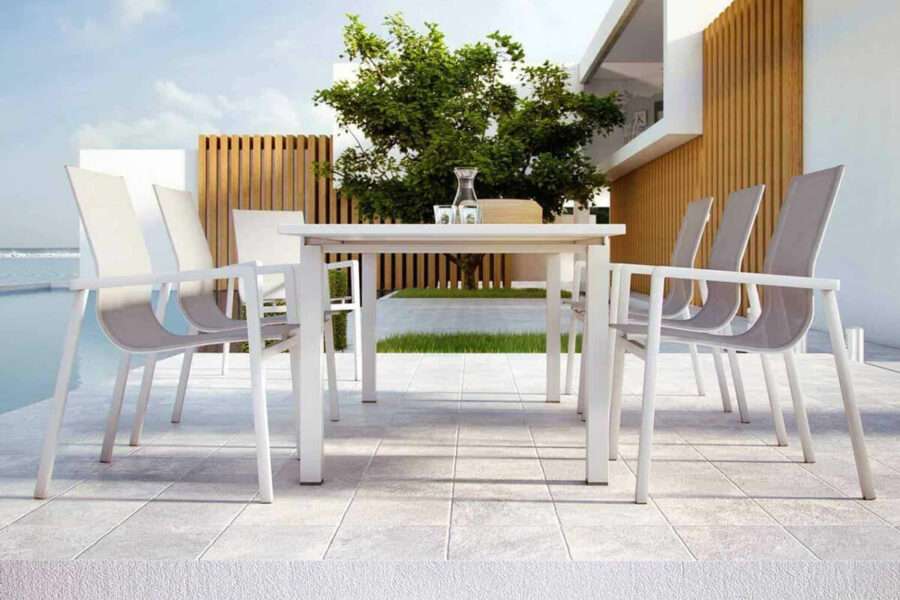 toledo-stol-ogrodowy-rozkladany-z-aluminium-bialy-krzesla-tarasowe-zumm-luksusowe-meble-ogrodowe-900×600-1.jpg