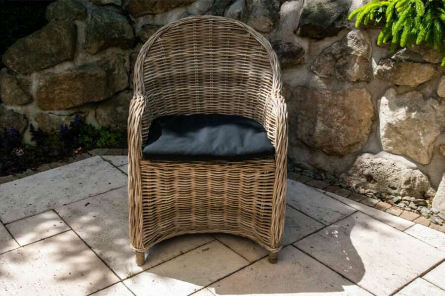 versailles-fotel-rattanowy-do-ogrodu-krzeslo-rattanowe-kolor-naturalny-rattan-vimine-luksusowe-meble-rattanowe-900×600-1.jpg